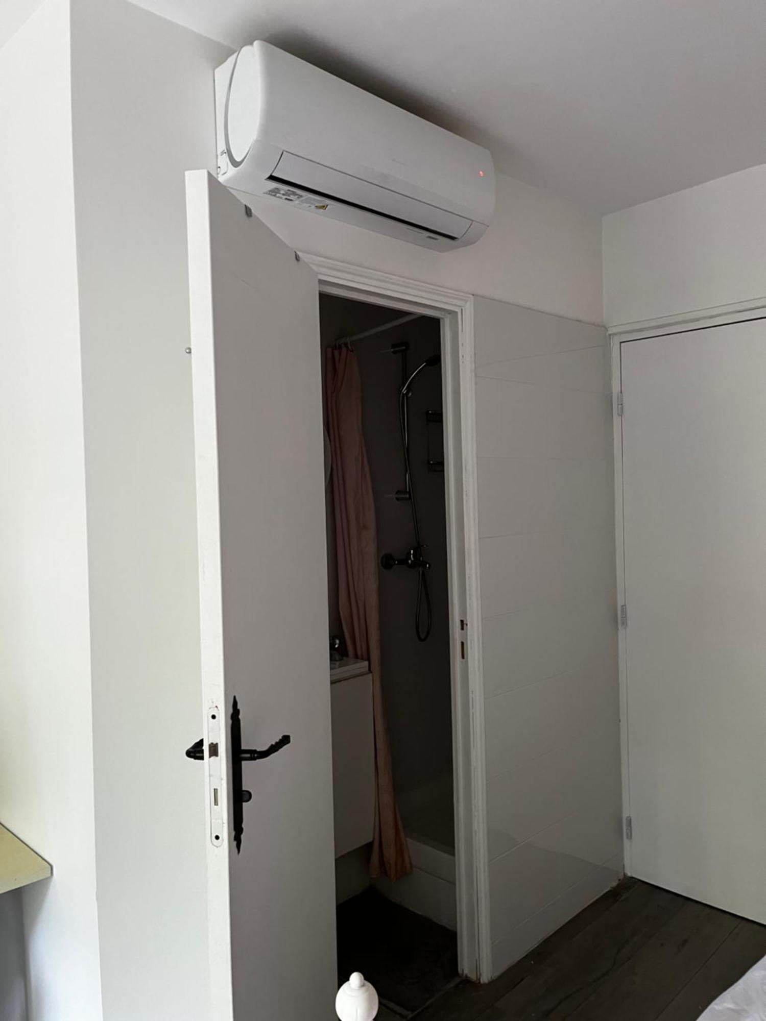Chez Mia Paris Hostel ภายนอก รูปภาพ