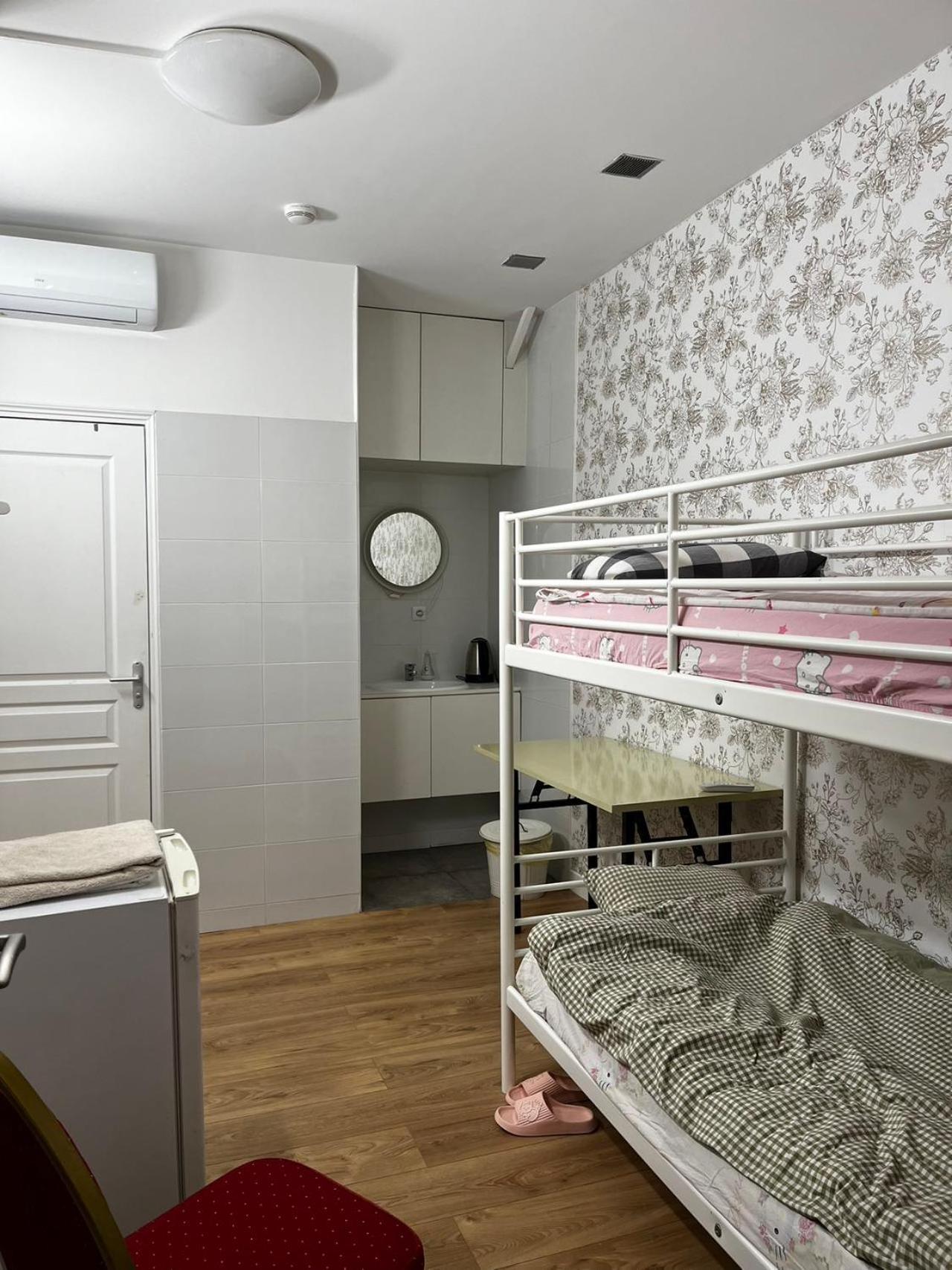 Chez Mia Paris Hostel ภายนอก รูปภาพ
