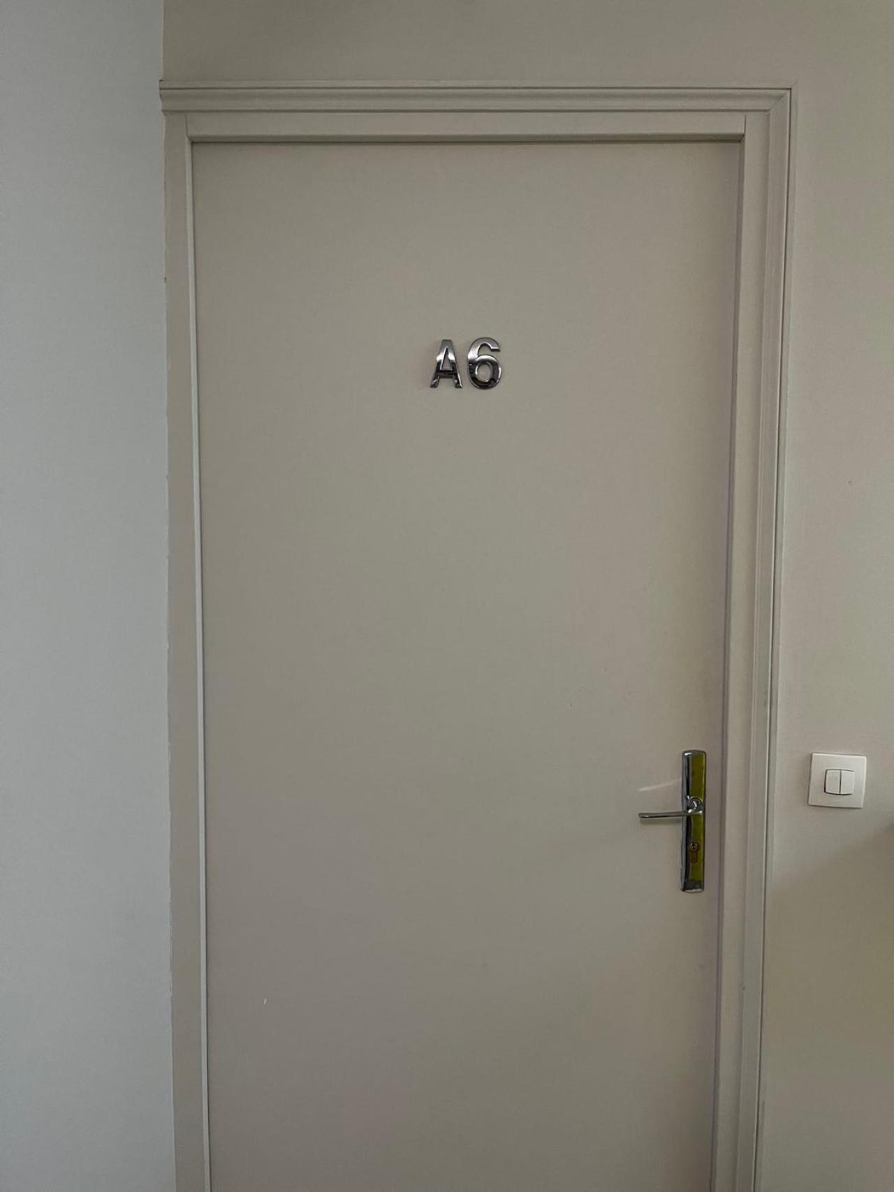 Chez Mia Paris Hostel ภายนอก รูปภาพ