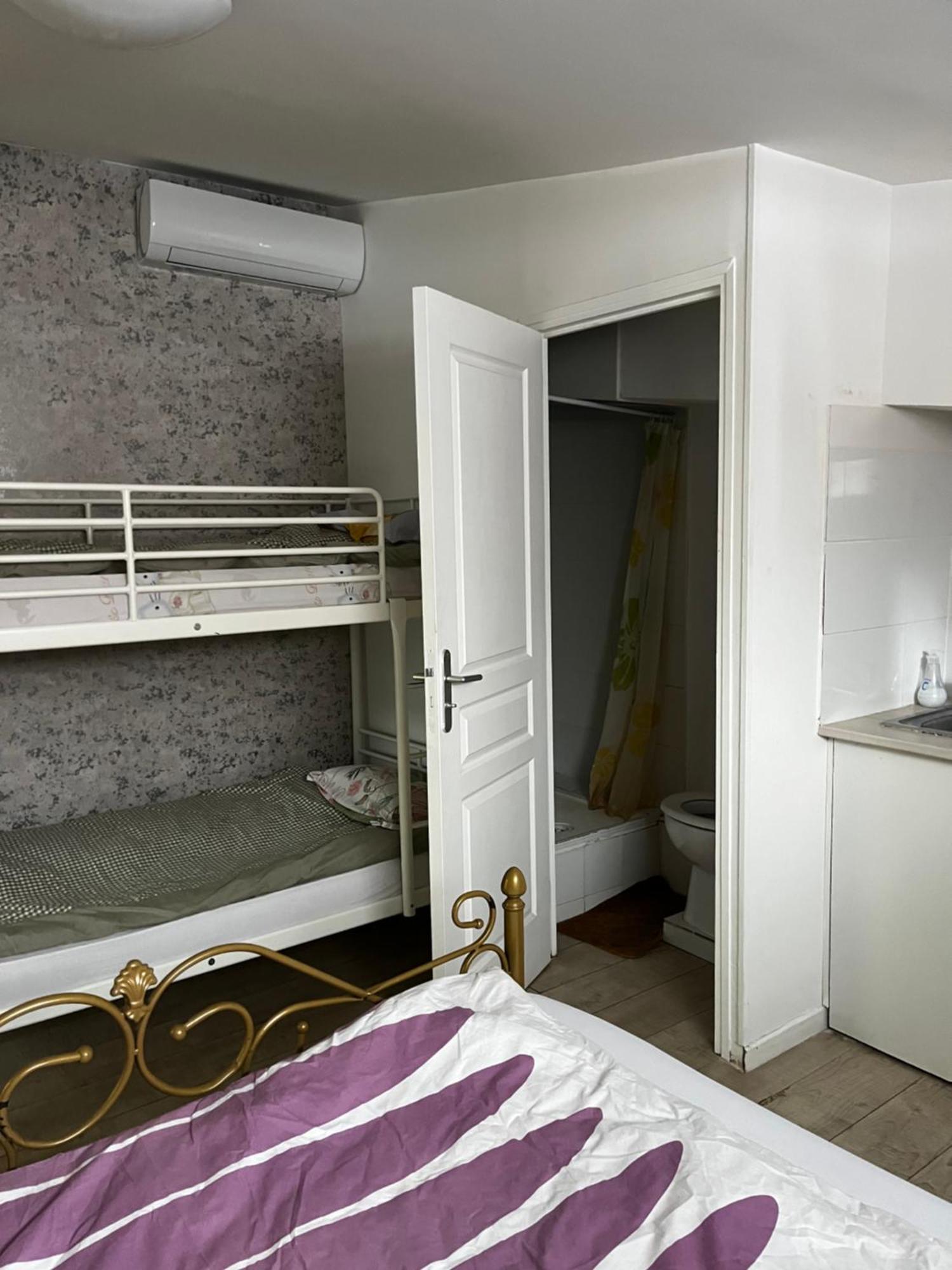 Chez Mia Paris Hostel ภายนอก รูปภาพ