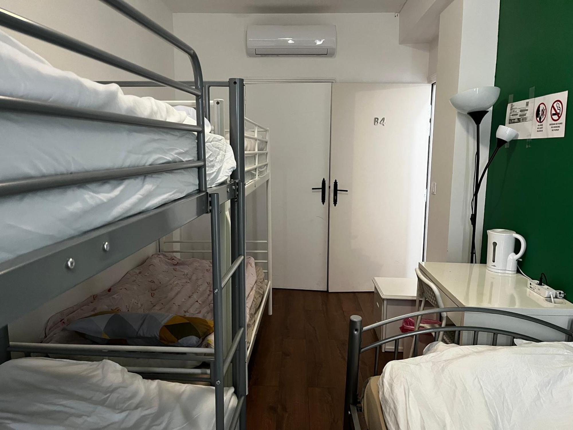 Chez Mia Paris Hostel ภายนอก รูปภาพ